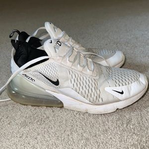 Nike Air 270 Sneakers